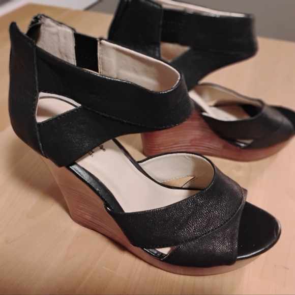 Seychelles Size 8 Platform Wedge Sandal - Picture 4 of 6